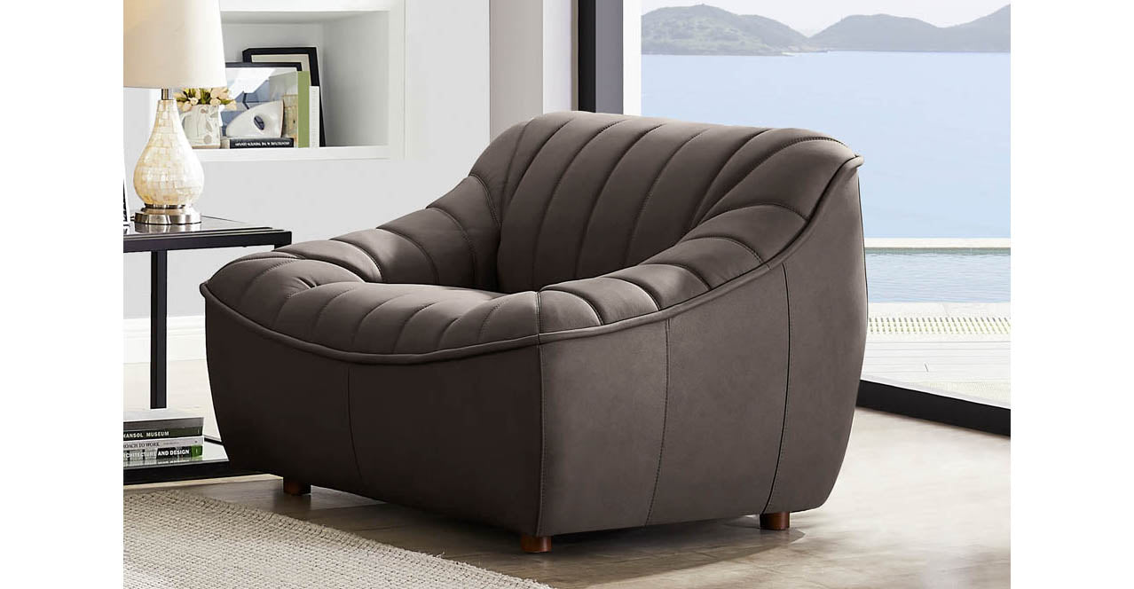 Snug Leather Sofa Collection